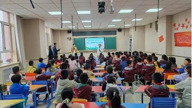 关爱未成年人健康 共同守护美好未来——市健教所开展“健康科普进校园”巡讲活动